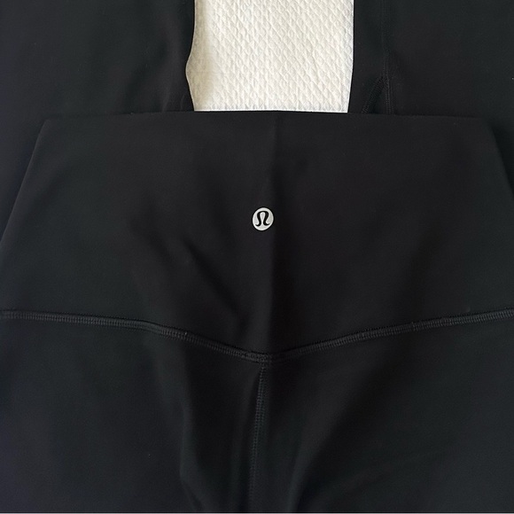Lululemon Align Pant II 25" - Black SZ 6 - Picture 4 of 6